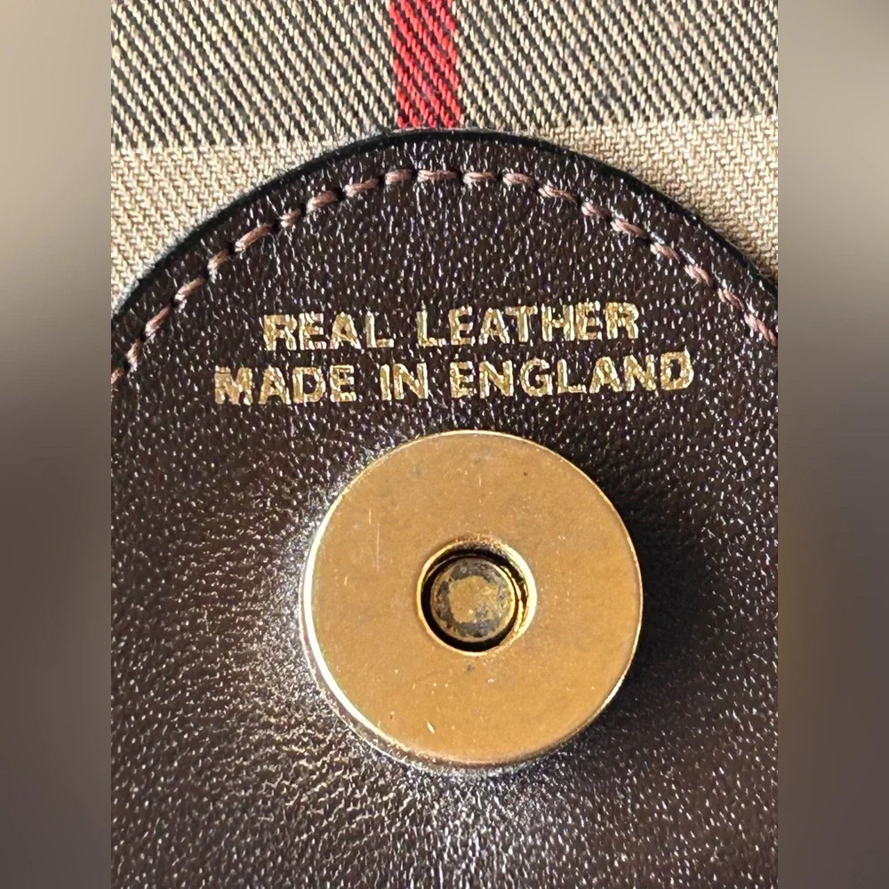 Burberry Nova Check Crossbody Vintage Bag - Picture 10 of 15